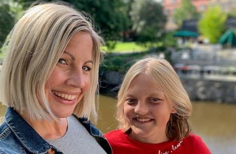 Caroline och Vendela KAnestig. Vendela har Aspergers syndrom