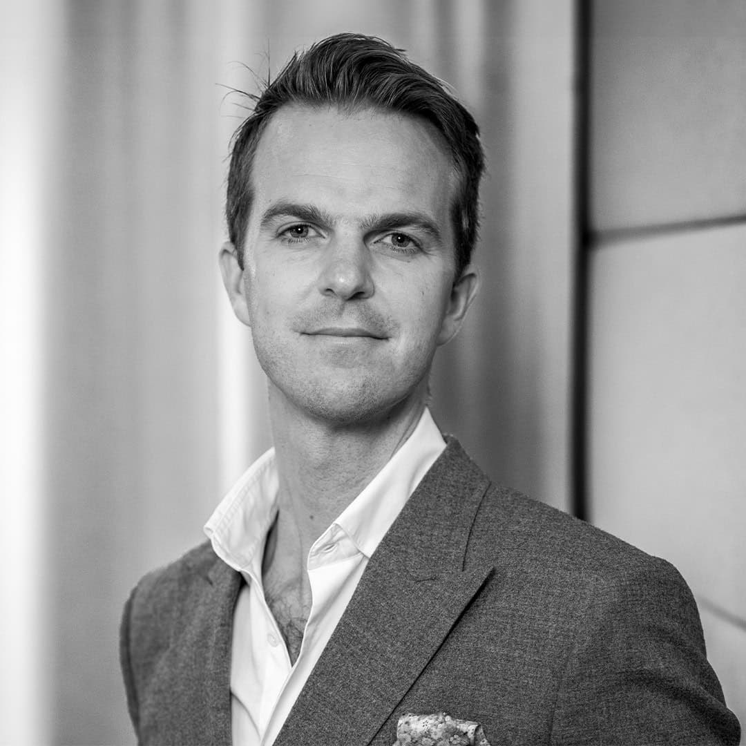 Ett svartvitt porträtt på Ruben Svartholm