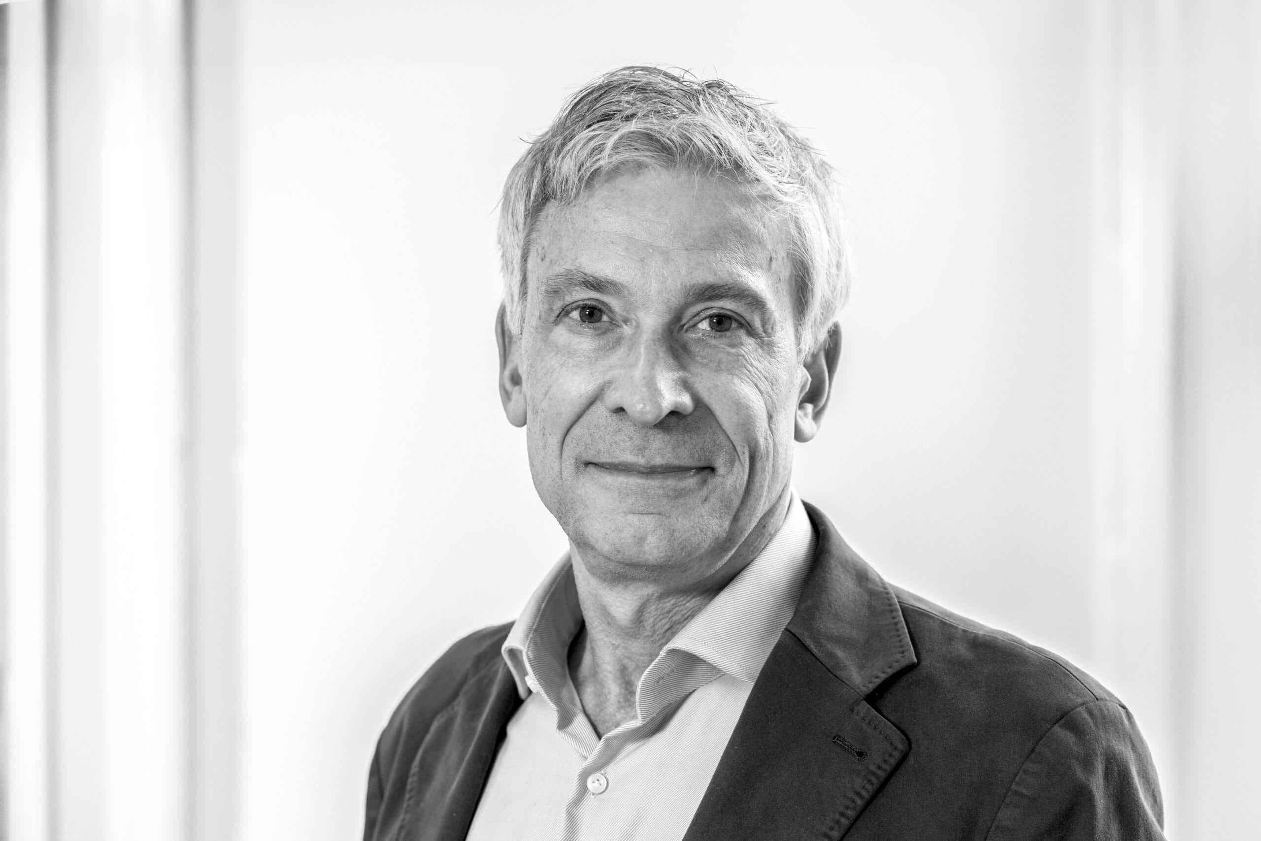 Foto på Mats-Olof Engarås på Hjärnfonden vars roll är chef filantropi och företagssamarbeten