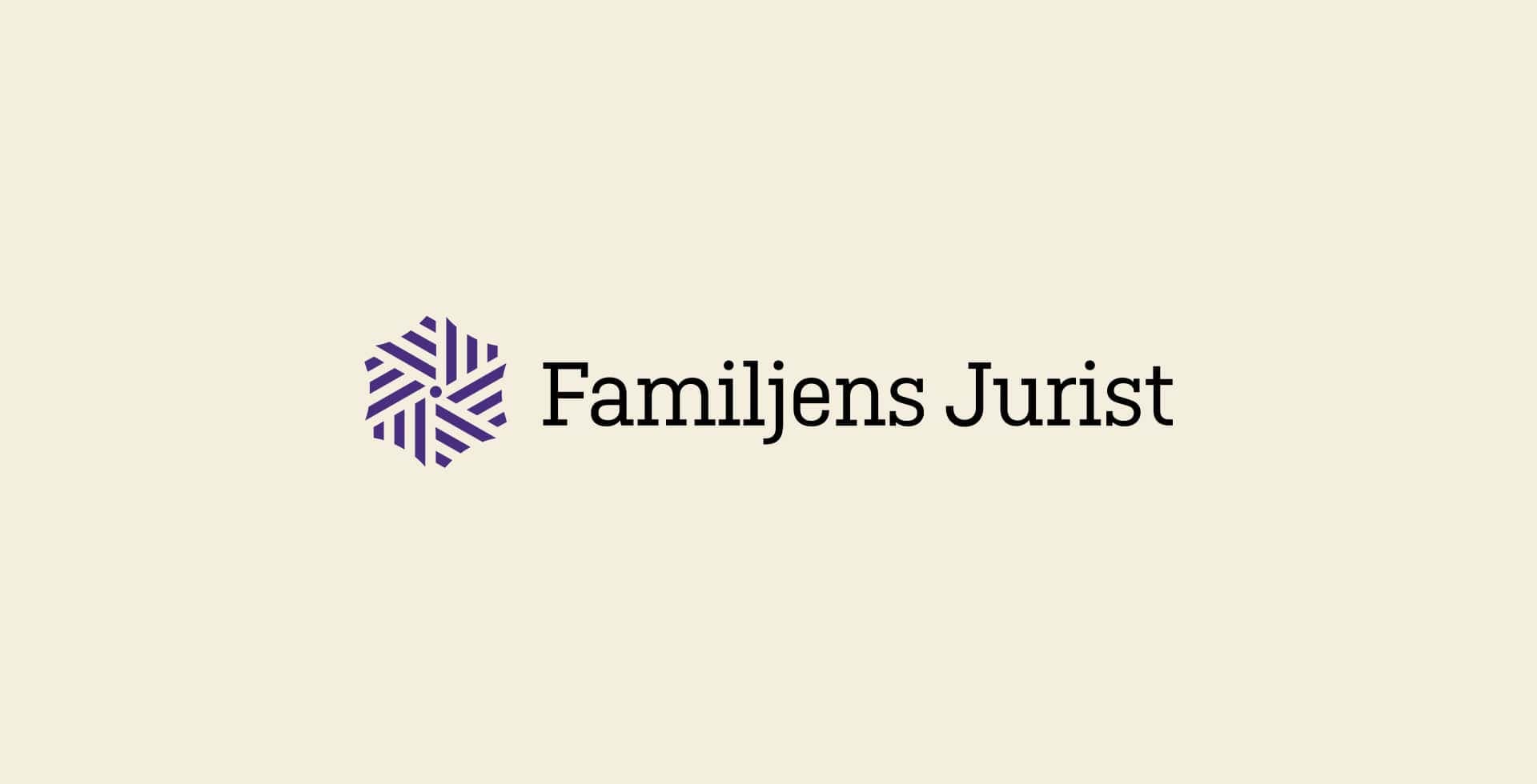 Familjens jurists logotyp mot beige bakgrund.