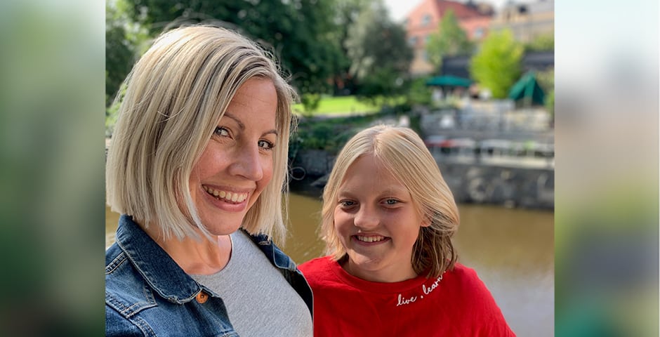 Caroline Kanestig med sin dotter vendela som har Aspergers syndrom.