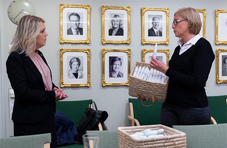 Socialminister Lena Hallengren och Hjärnfondens generalsekreterare Anna Hemlin