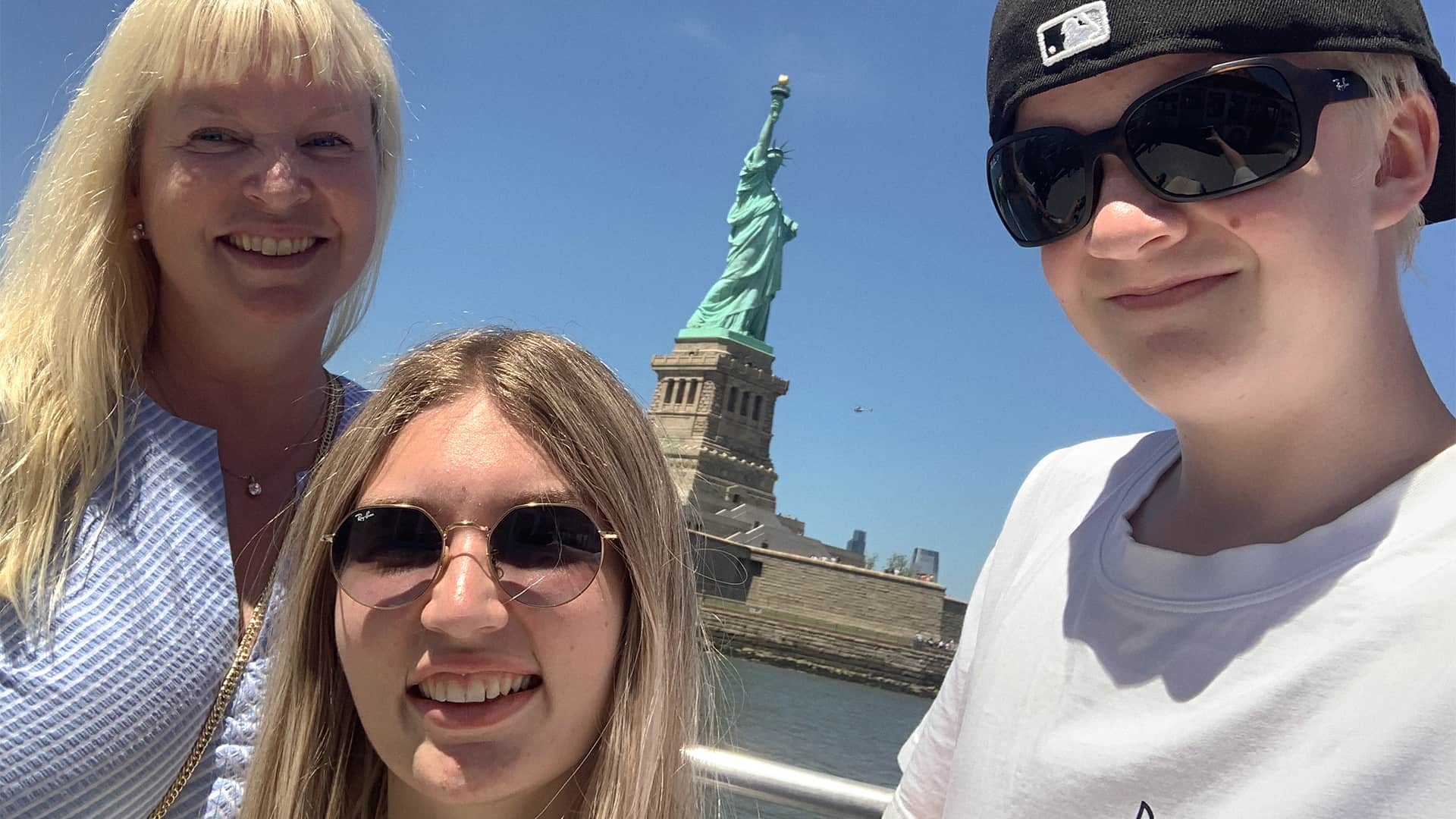 Familjen Sandsjoe Svenneling älskar att resa. Här är en bild från resan till New York.